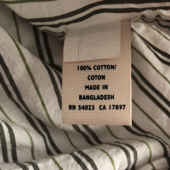 short sleeve button up - Picture 4 of 4